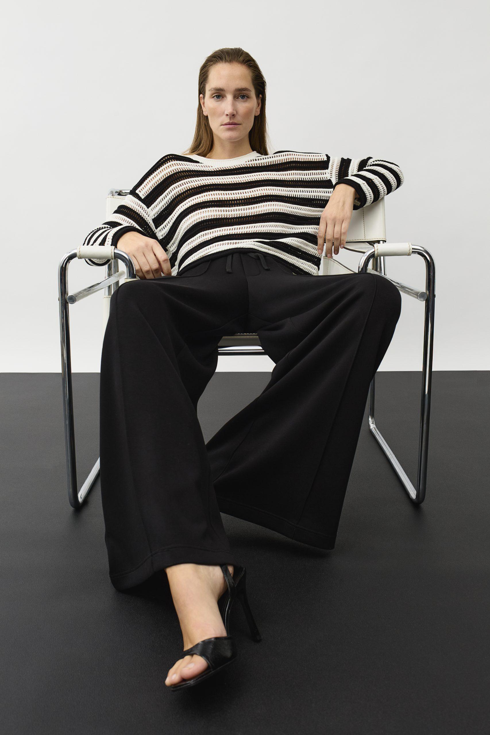 40 stores_Oui_xx26_06_ON_POINT_24-2090_Press_A4_AdobeRGB_alx